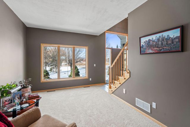 447 Theis Drive, Shakopee, MN 55379