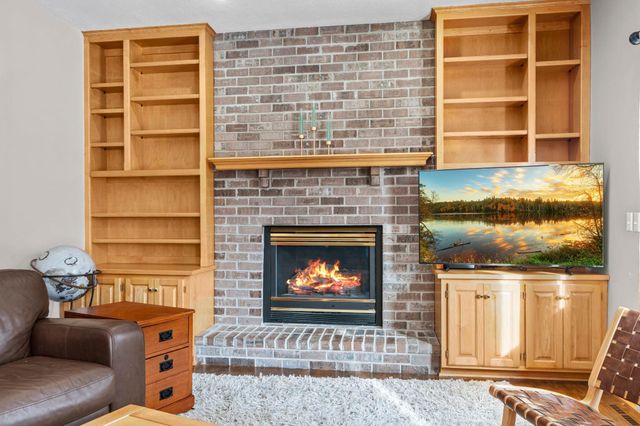 447 Theis Drive, Shakopee, MN 55379