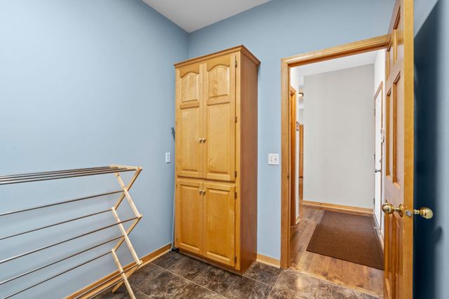 447 Theis Drive, Shakopee, MN 55379