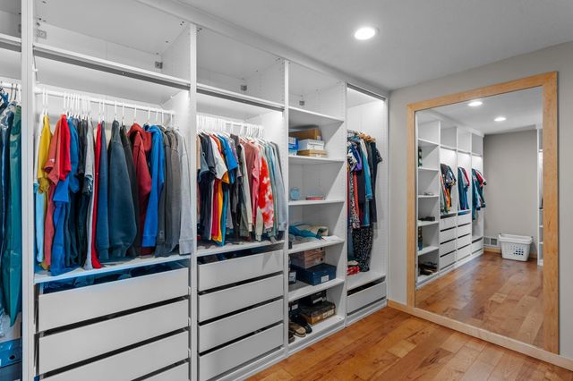 447 Theis Drive, Shakopee, MN 55379