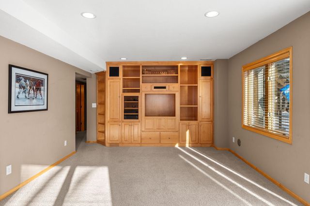 447 Theis Drive, Shakopee, MN 55379