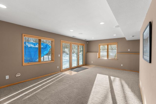 447 Theis Drive, Shakopee, MN 55379