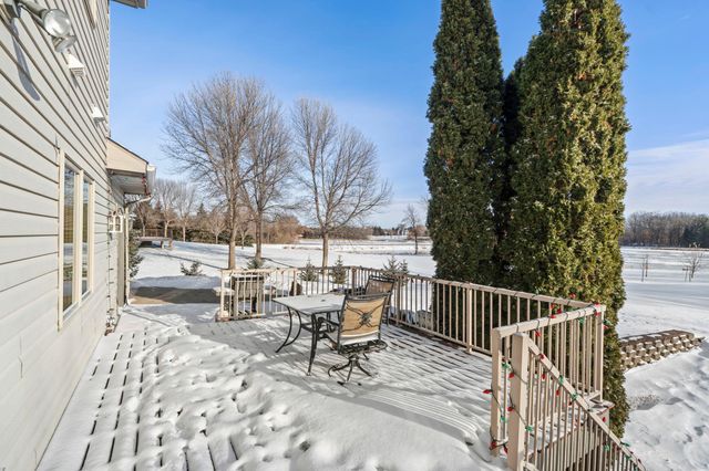 447 Theis Drive, Shakopee, MN 55379