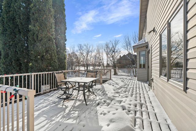 447 Theis Drive, Shakopee, MN 55379