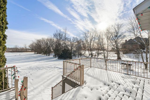 447 Theis Drive, Shakopee, MN 55379
