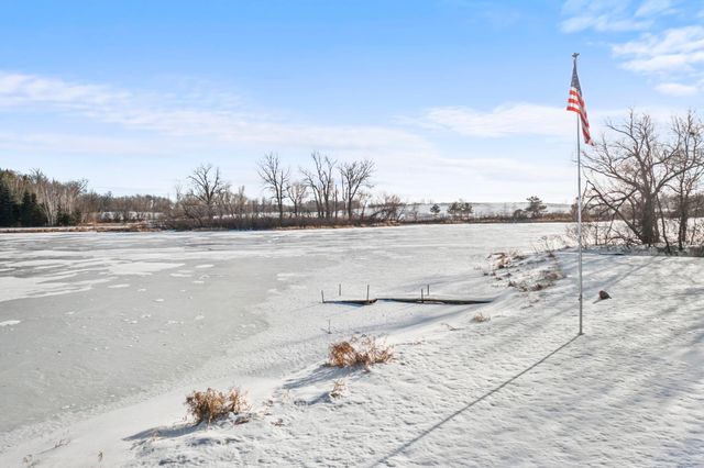 447 Theis Drive, Shakopee, MN 55379