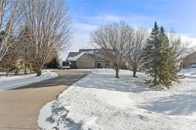 447 Theis Drive, Shakopee, MN 55379