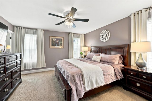 44 HOLLYBROOK DR, Sewell, NJ 08080