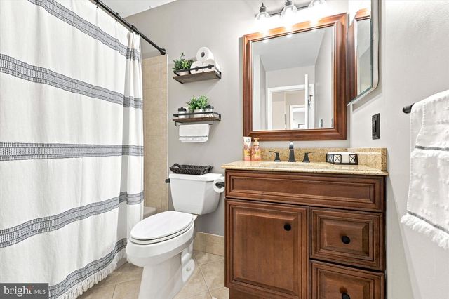 44 HOLLYBROOK DR, Sewell, NJ 08080
