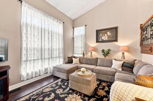 44 HOLLYBROOK DR, Sewell, NJ 08080