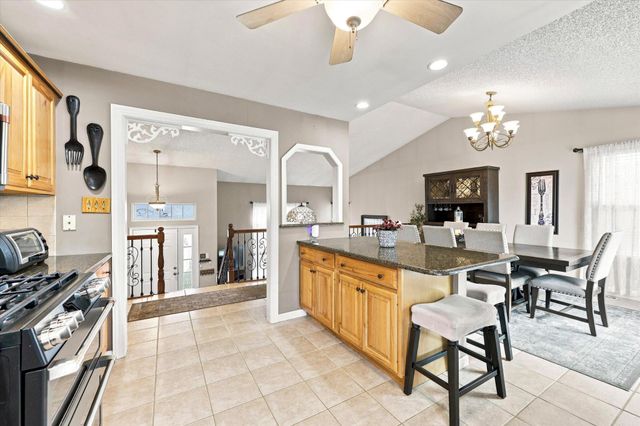 44 HOLLYBROOK DR, Sewell, NJ 08080