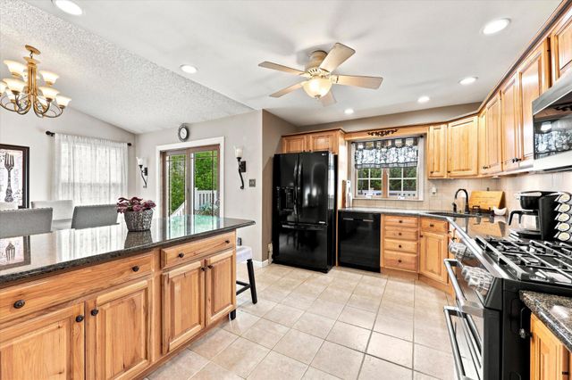 44 HOLLYBROOK DR, Sewell, NJ 08080