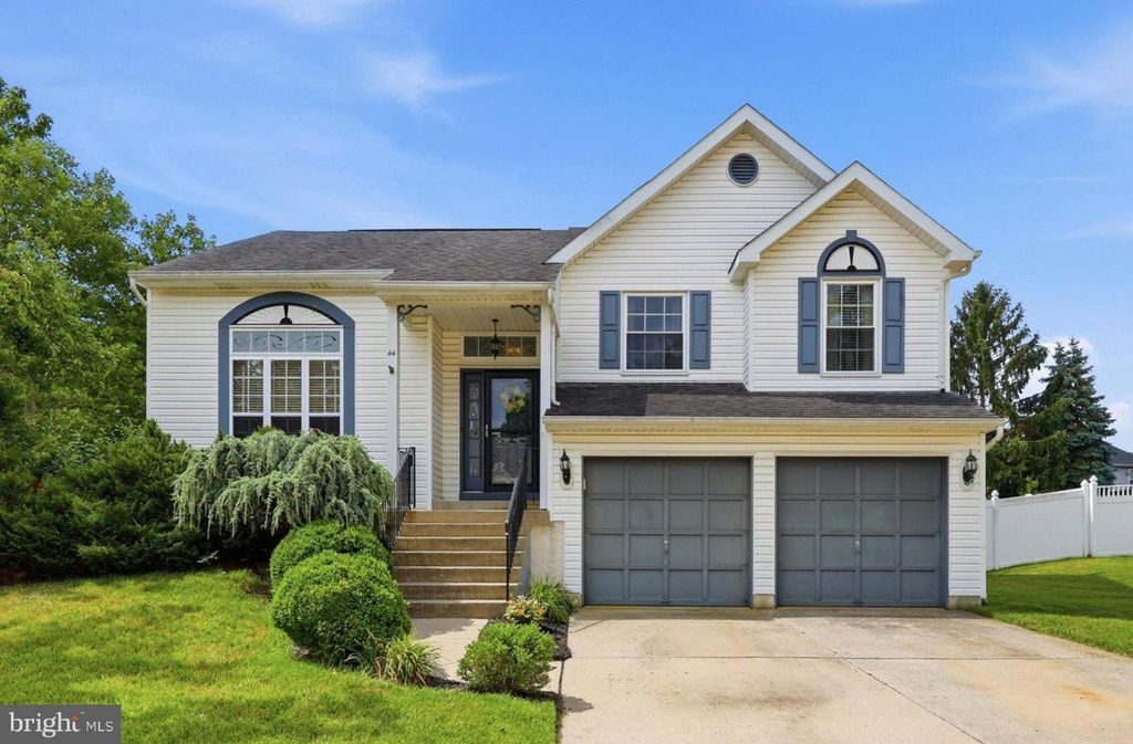 44 HOLLYBROOK DR, Sewell, NJ 08080