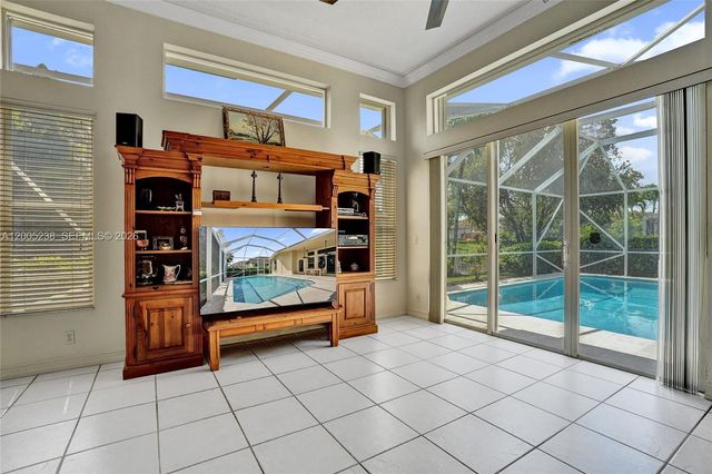 4921 NW 112th Dr, Coral Springs, FL 33076