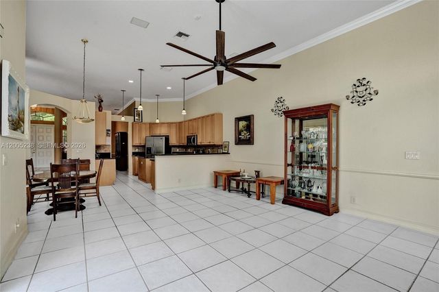 4921 NW 112th Dr, Coral Springs, FL 33076
