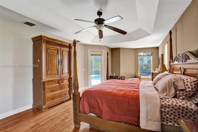 4921 NW 112th Dr, Coral Springs, FL 33076