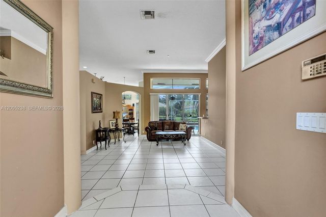 4921 NW 112th Dr, Coral Springs, FL 33076