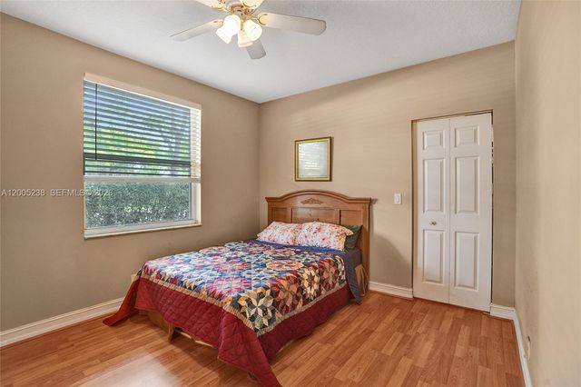4921 NW 112th Dr, Coral Springs, FL 33076