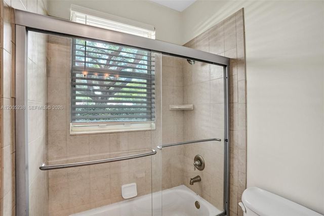 4921 NW 112th Dr, Coral Springs, FL 33076