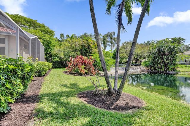 4921 NW 112th Dr, Coral Springs, FL 33076