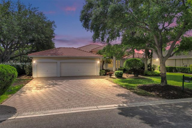 4921 NW 112th Dr, Coral Springs, FL 33076