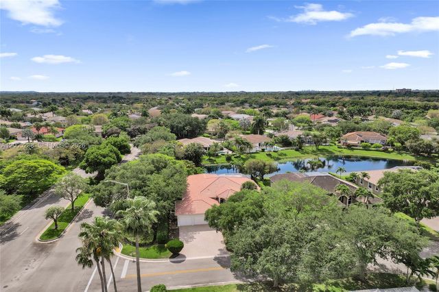4921 NW 112th Dr, Coral Springs, FL 33076