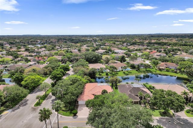 4921 NW 112th Dr, Coral Springs, FL 33076