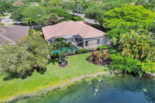4921 NW 112th Dr, Coral Springs, FL 33076