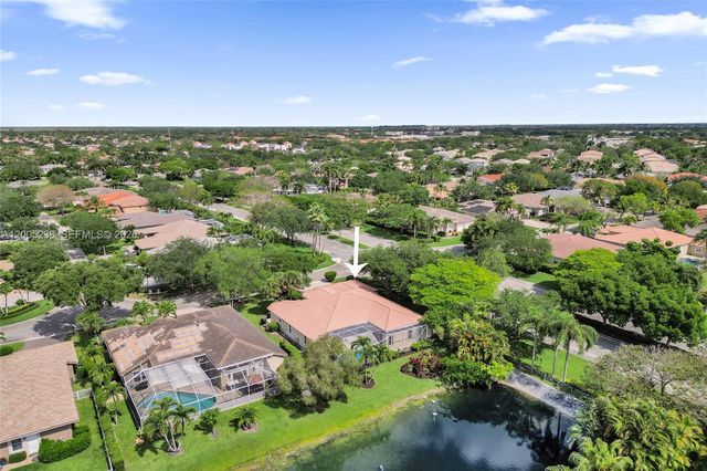 4921 NW 112th Dr, Coral Springs, FL 33076