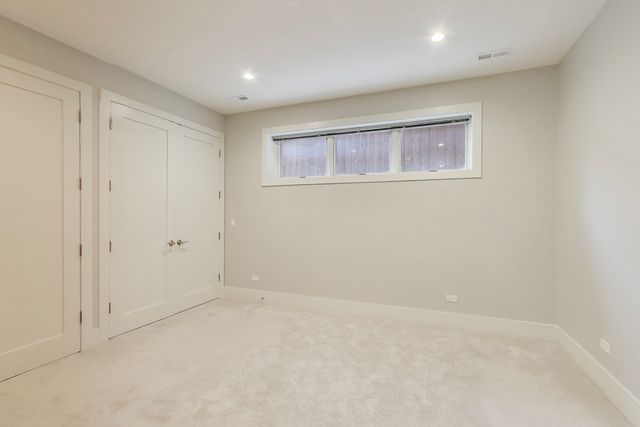 4135 N Kenmore Avenue 1E, Chicago, IL 60613