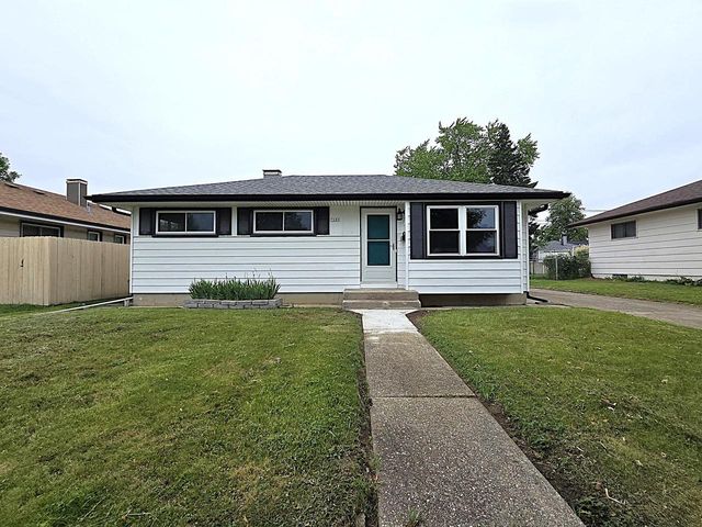 3680 E Klieforth AVENUE, Cudahy, WI 53110