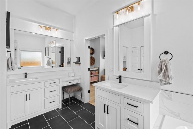 1271 Elizabeth, Bentonville, AR 72713
