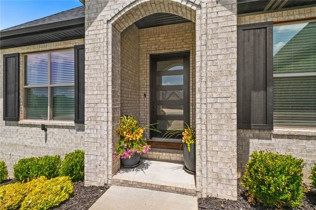 1271 Elizabeth, Bentonville, AR 72713
