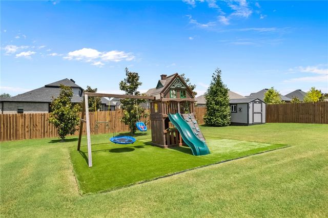 1271 Elizabeth, Bentonville, AR 72713