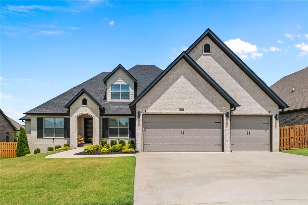 1271 Elizabeth, Bentonville, AR 72713