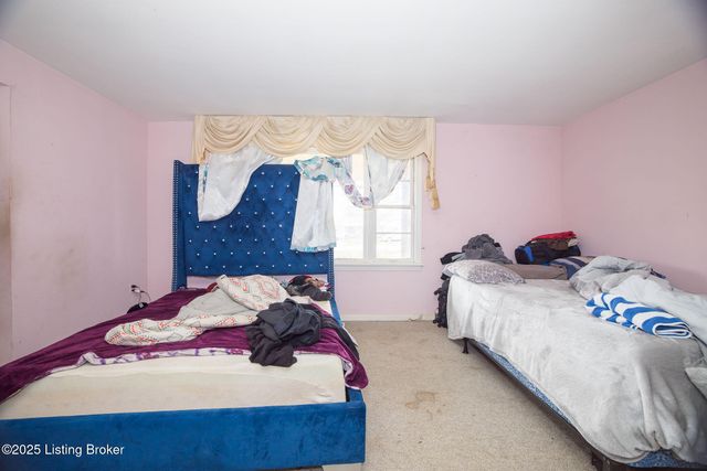 6409 Lower Hunters, Louisville, KY 40258