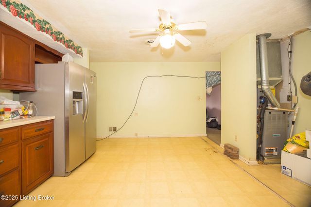 6409 Lower Hunters, Louisville, KY 40258