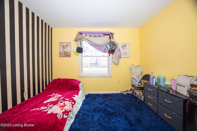 6409 Lower Hunters, Louisville, KY 40258