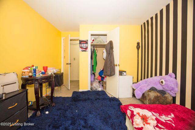 6409 Lower Hunters, Louisville, KY 40258