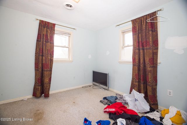 6409 Lower Hunters, Louisville, KY 40258