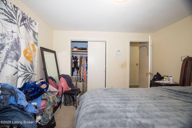 6409 Lower Hunters, Louisville, KY 40258