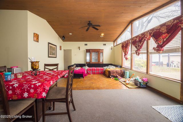 6409 Lower Hunters, Louisville, KY 40258