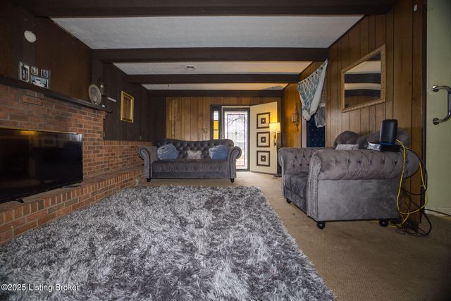 6409 Lower Hunters, Louisville, KY 40258