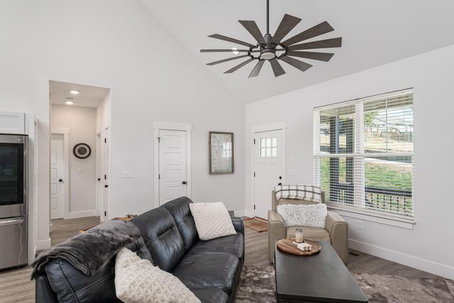 3359 Northrop Street, Lupton City, TN 37351