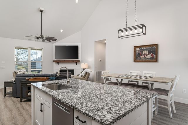 3359 Northrop Street, Lupton City, TN 37351