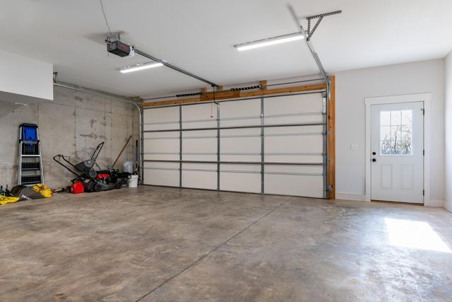 3359 Northrop Street, Lupton City, TN 37351