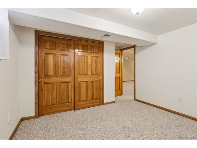 1825 S Saulsbury Ct, Lakewood, CO 80232