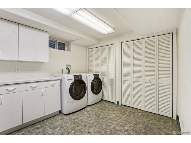 1825 S Saulsbury Ct, Lakewood, CO 80232