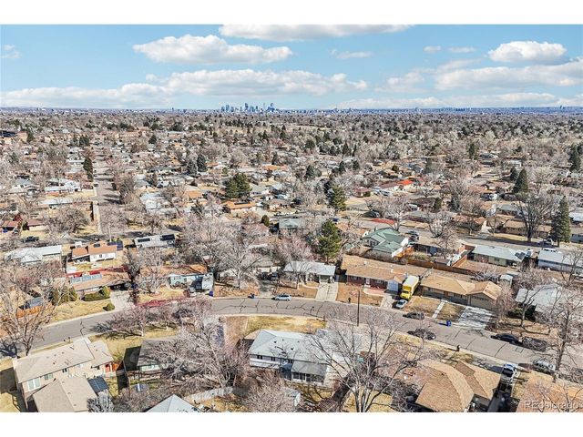 1825 S Saulsbury Ct, Lakewood, CO 80232