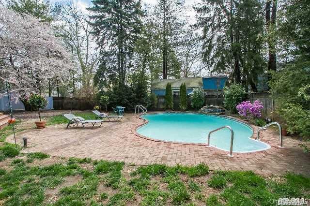 204 Margaret Boulevard, Merrick, NY 11566